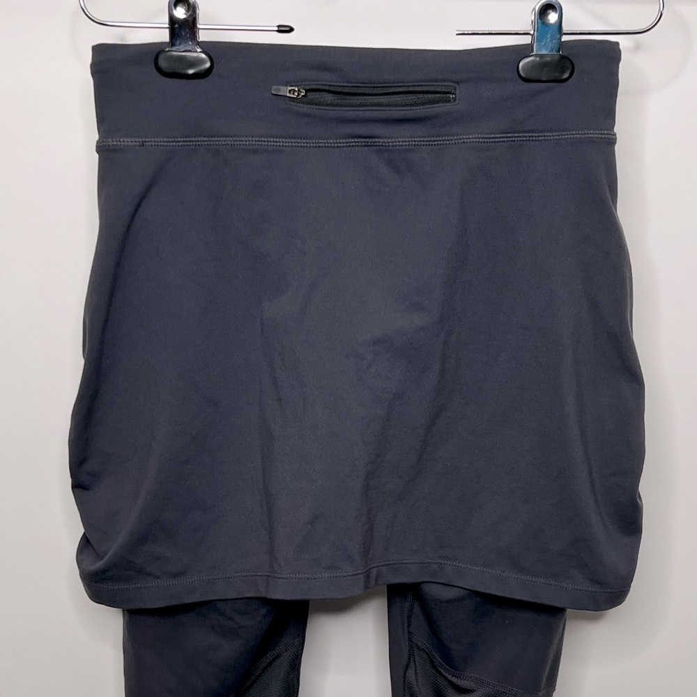 Athleta Women’s Contender 2 In 1 Capris/Skirt/Leggings - Picture 7 of 8